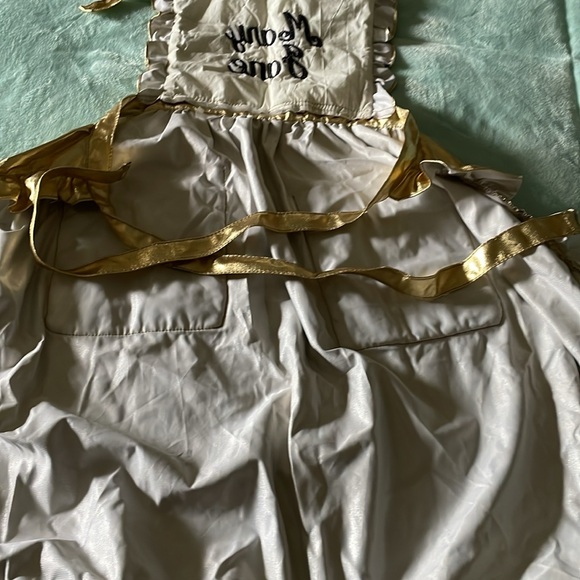 Embroidered Apron “Mary Jane” Gold - Picture 7 of 7